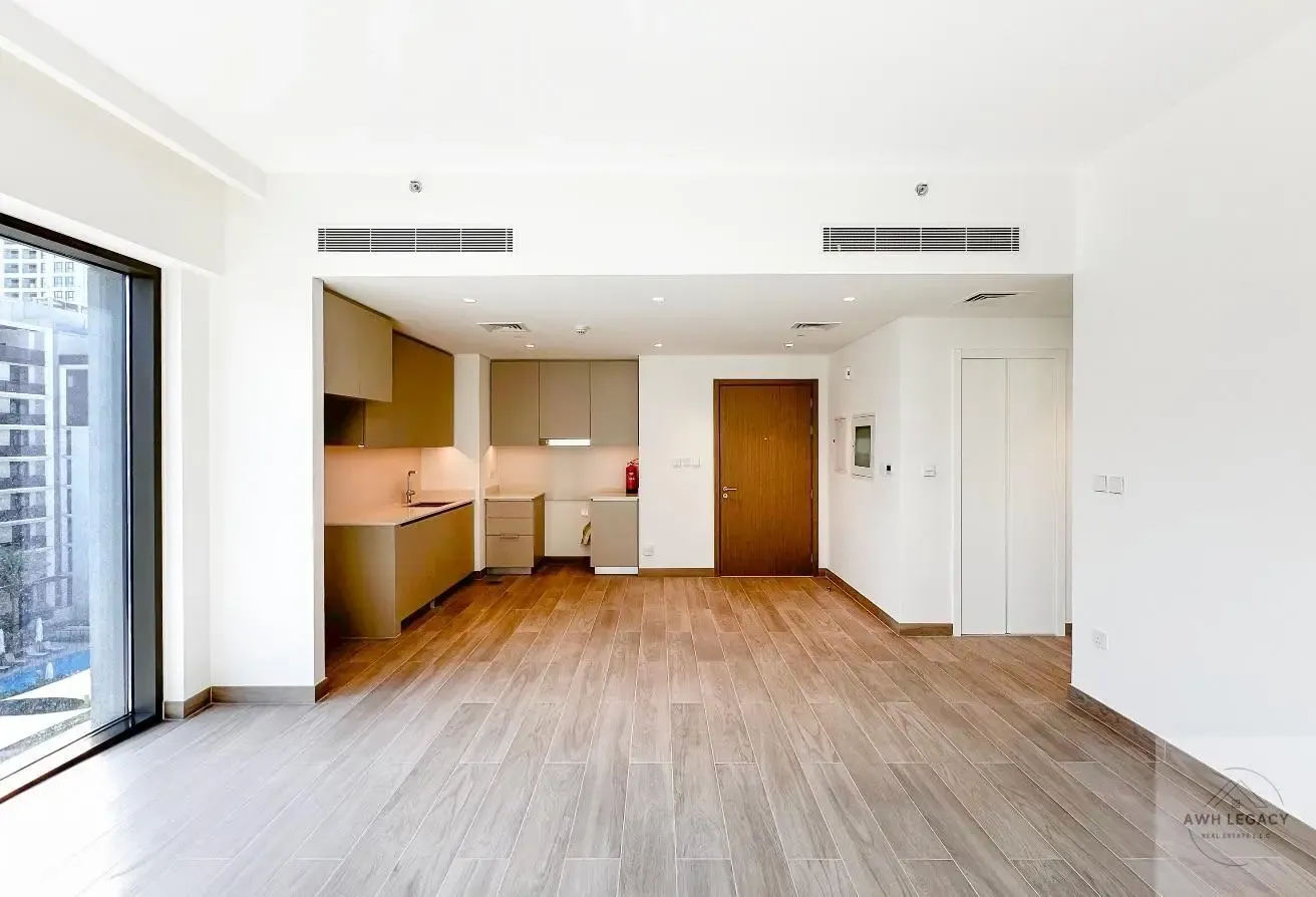 First Row Beach | Corner Unit | Bright Living Area