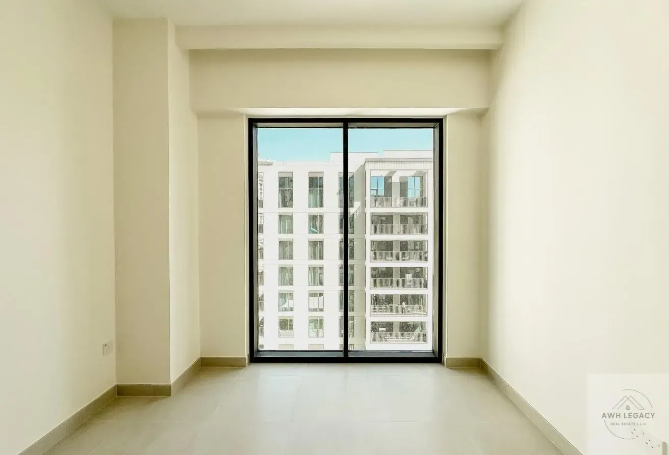 First Row Beach | Corner Unit | Bright Living Area