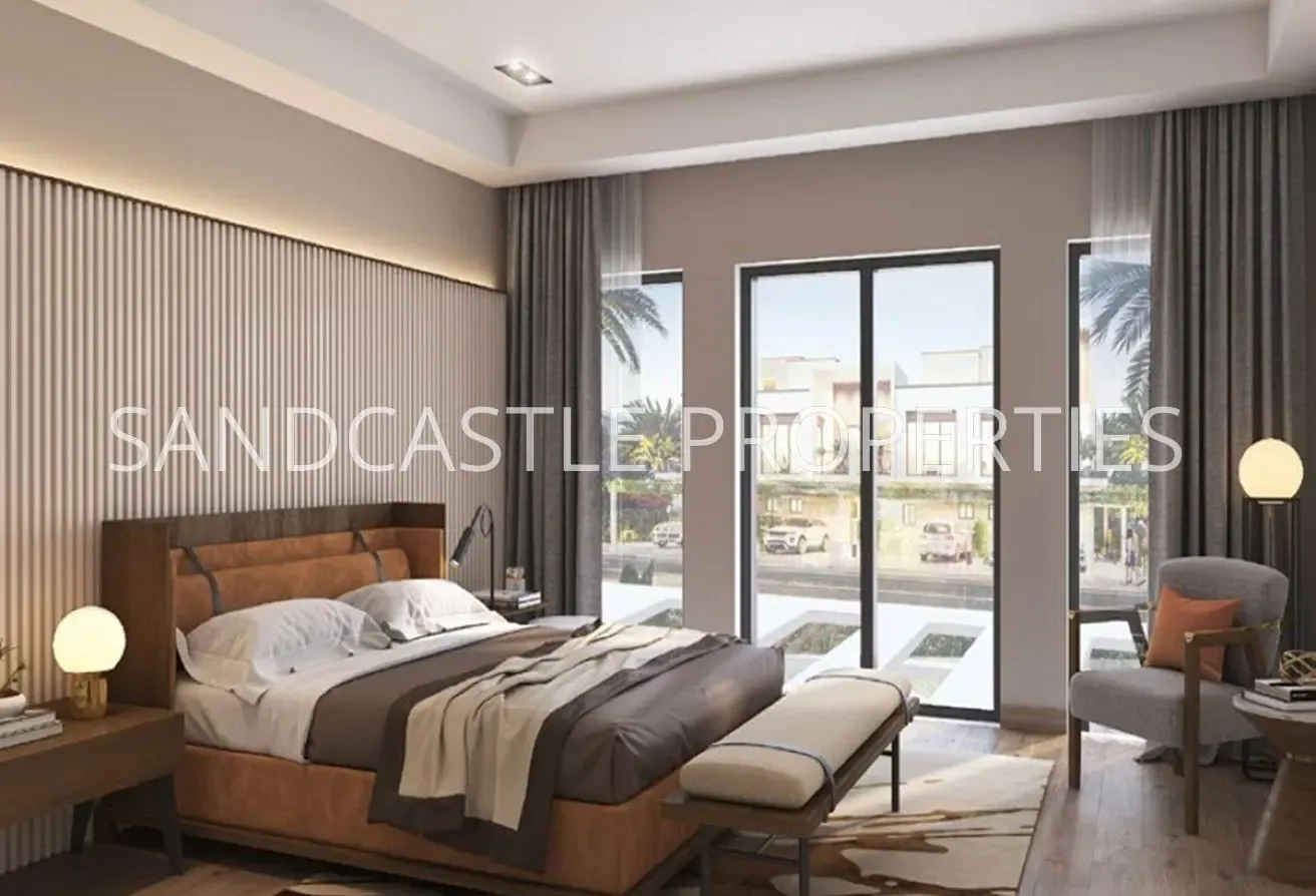 Waterfront | 5 BR Townhouse | June 2028