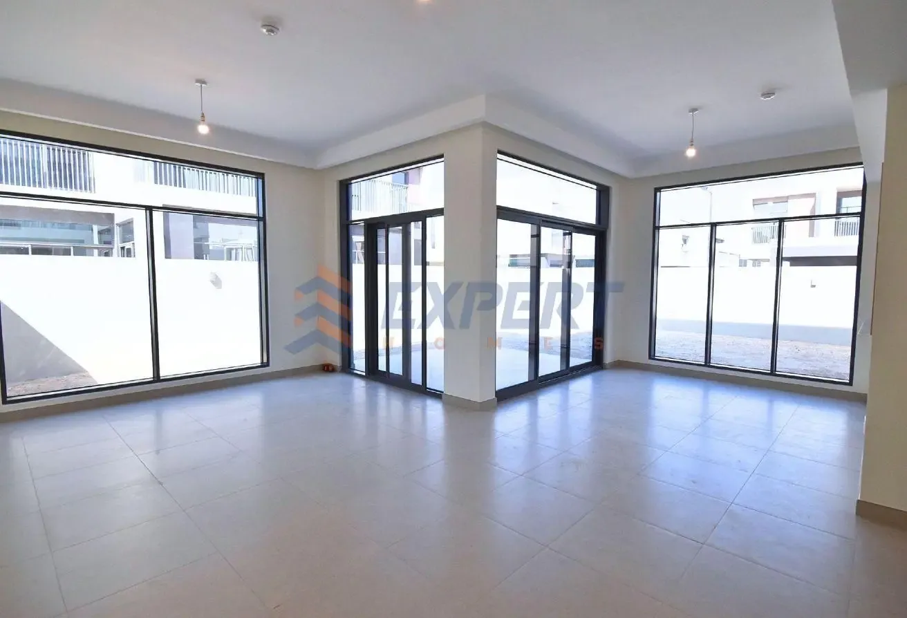 Corner Unit | Large Plot | Vastu | Near Amenities