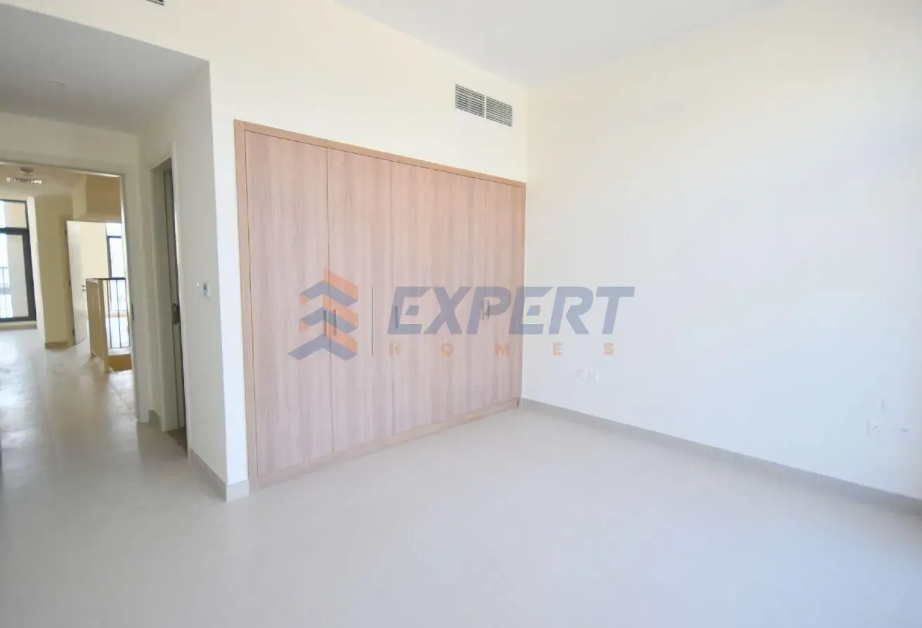 Corner Unit | Large Plot | Vastu | Near Amenities