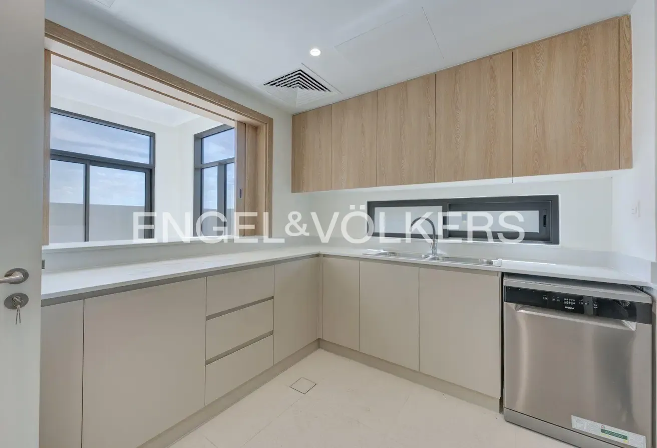 Large Plot | Vacant | Great Location