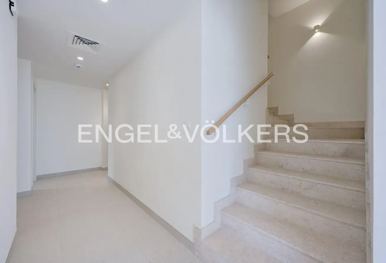 Large Plot | Vacant | Great Location