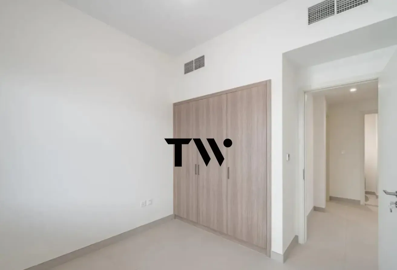 SPACIOUS 4BR | MOVE-IN READY | MODERN LAYOUT