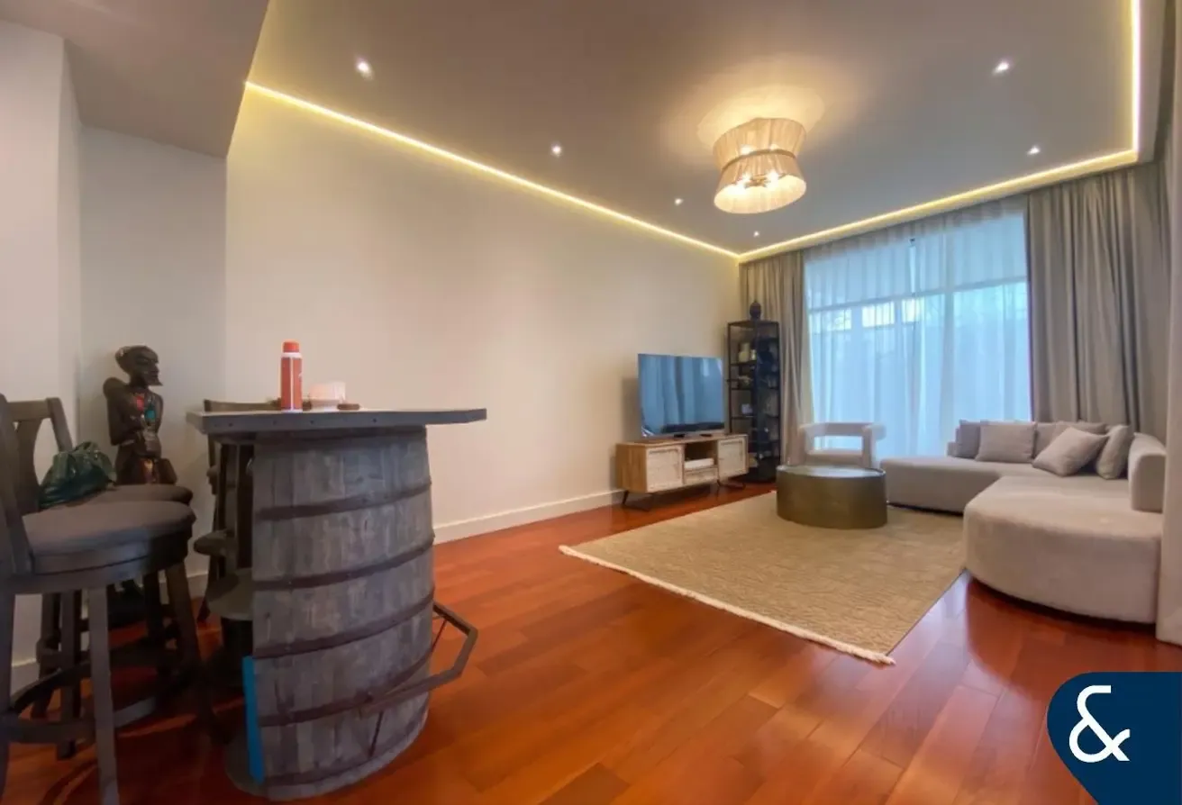 Landscaped Garden | Upgraded | Close to Park