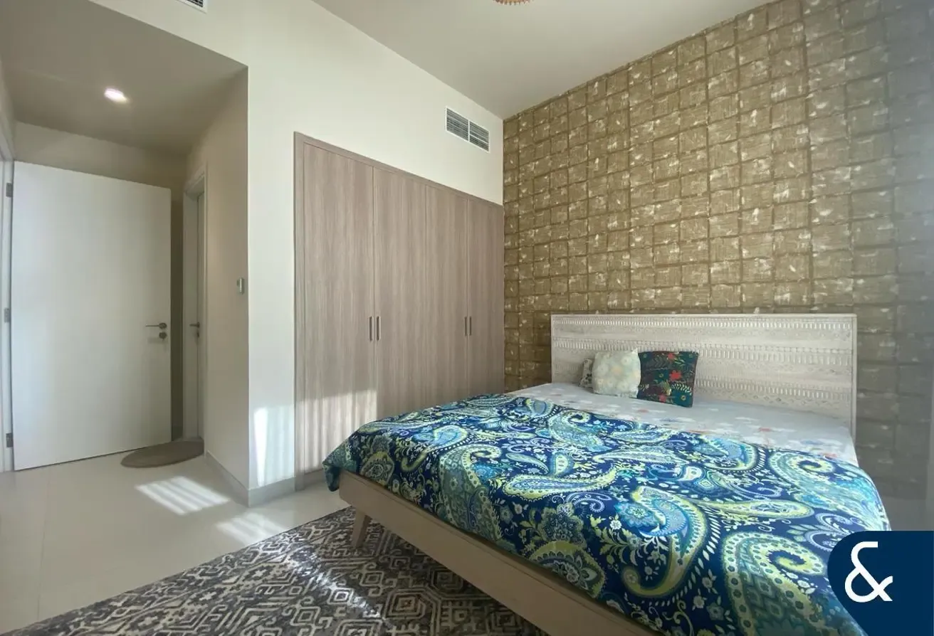 Landscaped Garden | Upgraded | Close to Park