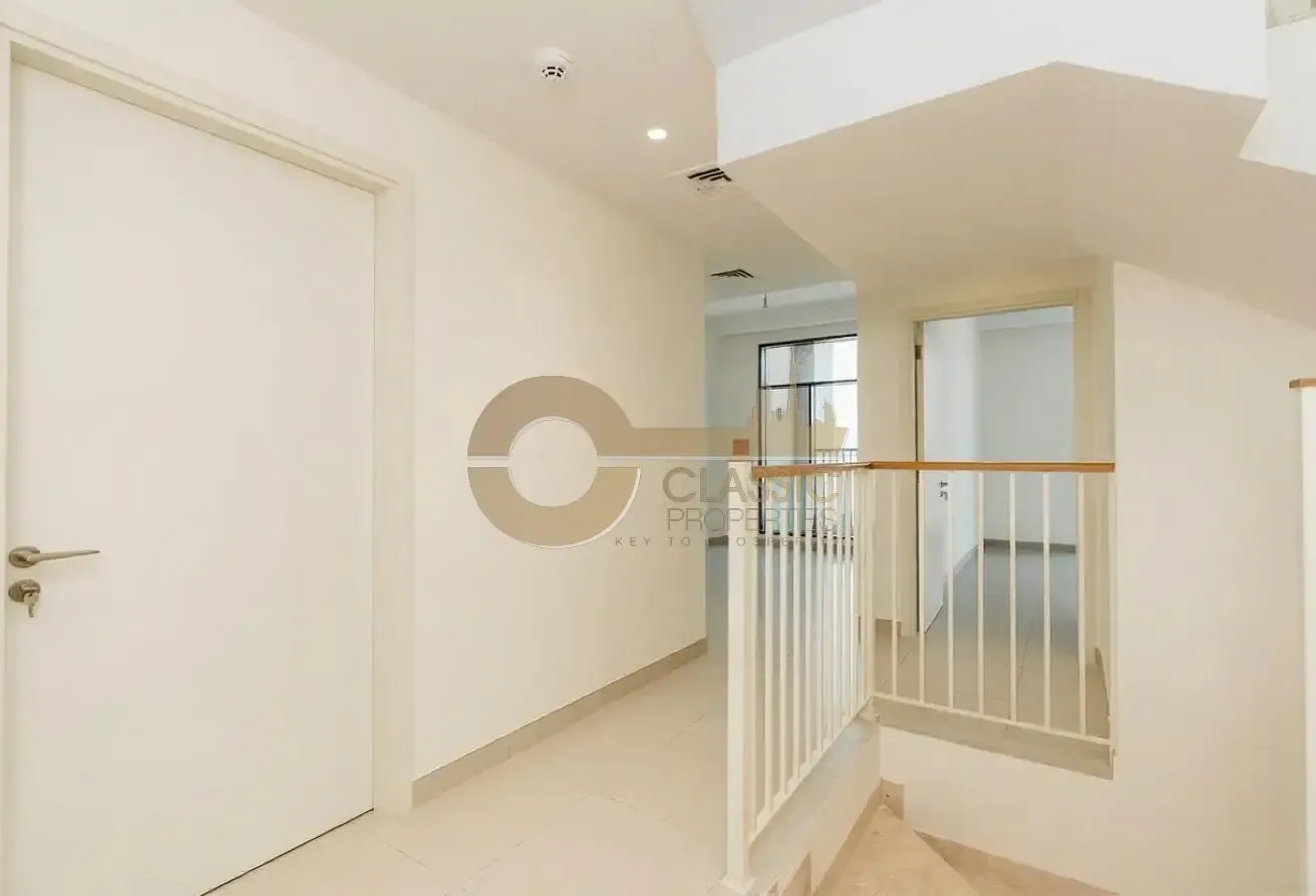 STAND ALONE VILLA | VACANT | SINGLE ROW | TERRACE