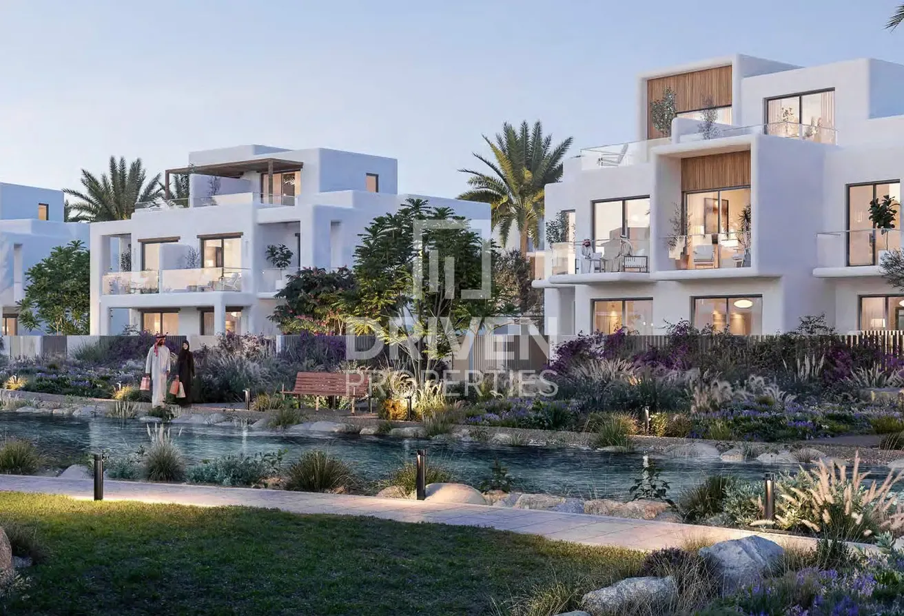 Prime Lagoon Facing | Expansive Villa | Single Row