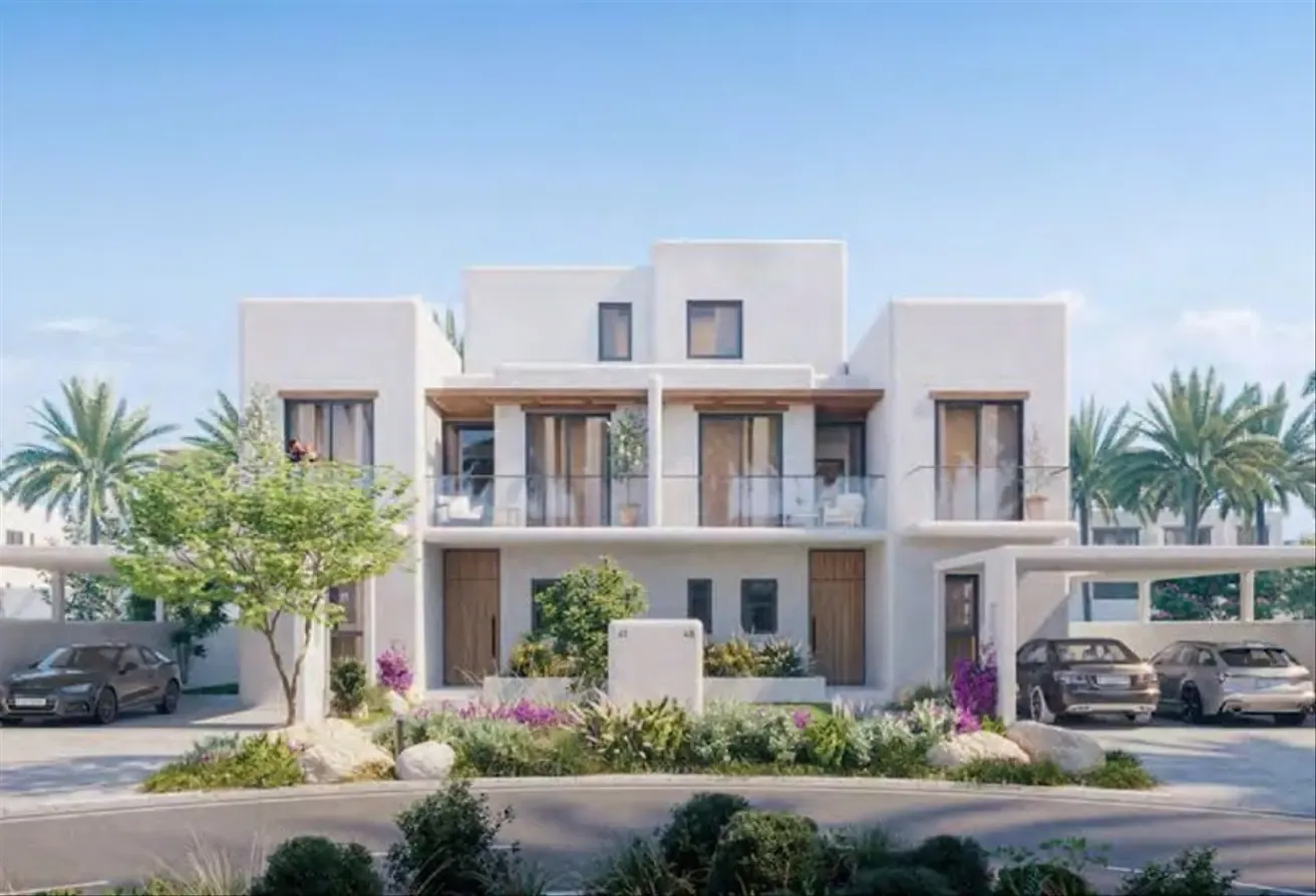 New Listing | Big Plot | Watefront View