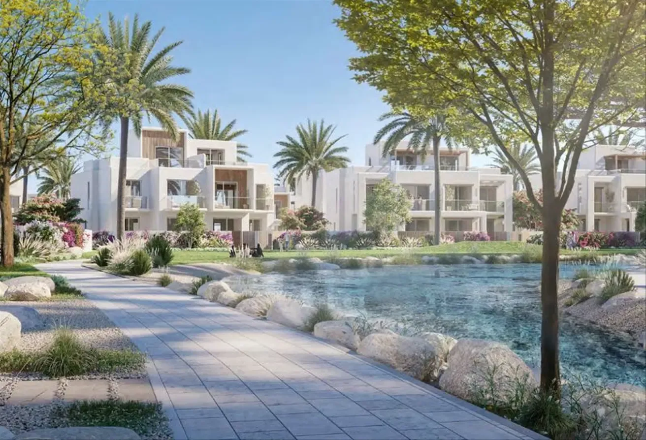 New Listing | Big Plot | Watefront View