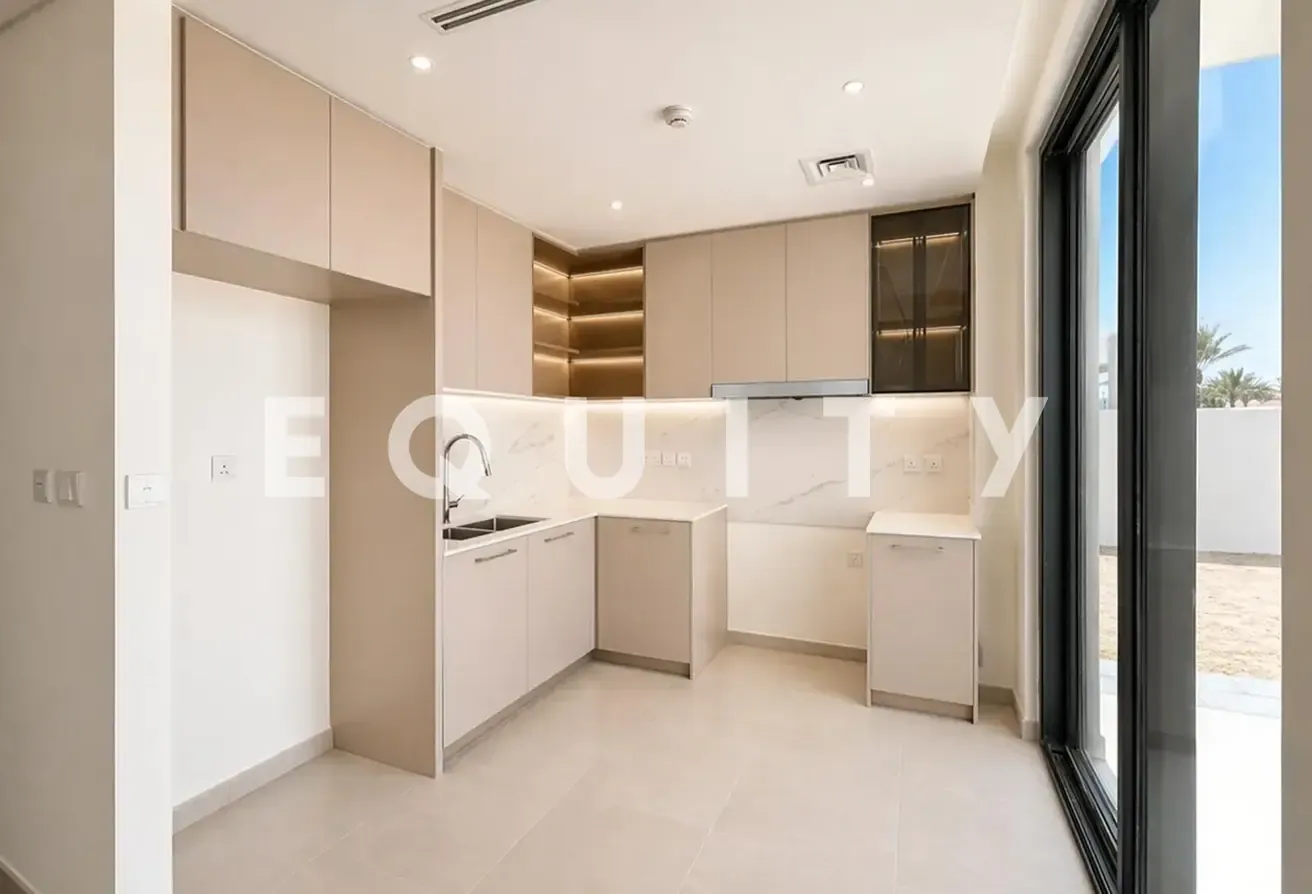 6608 Sqft Plot | Waterfront | Area Specialist