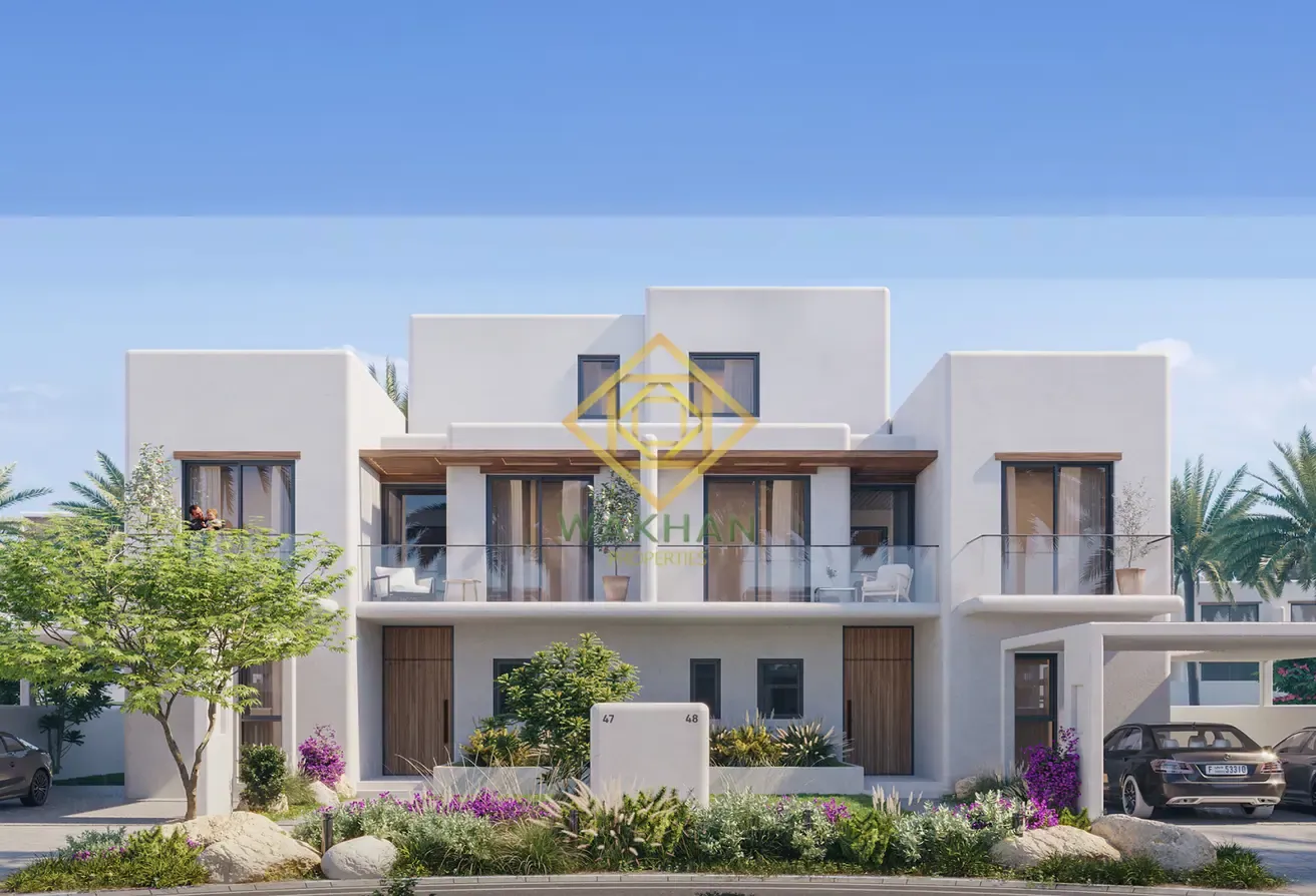 Luxurious 5BR Villa | Multiple Options | Huge Plot