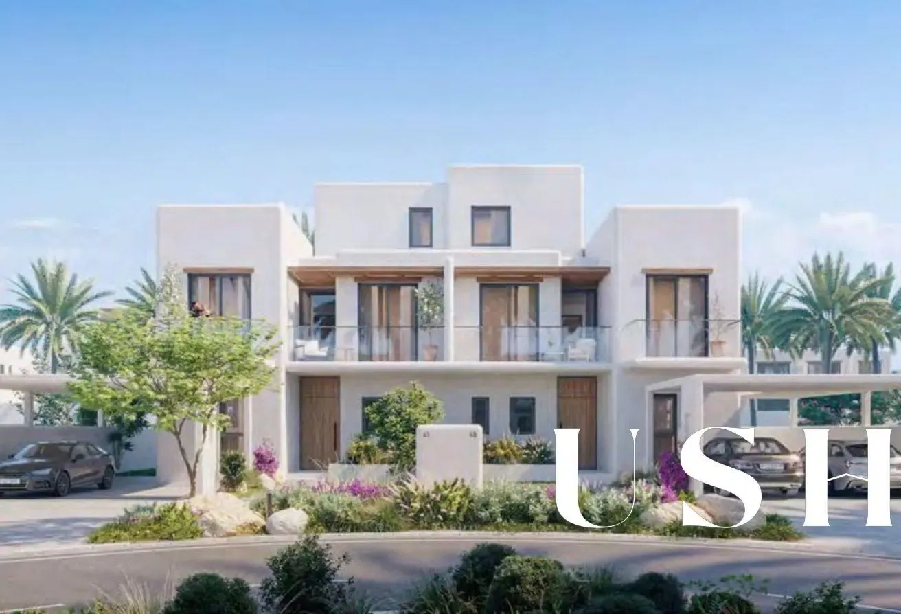Genuine Resale | Waterfront living | 5BR + M