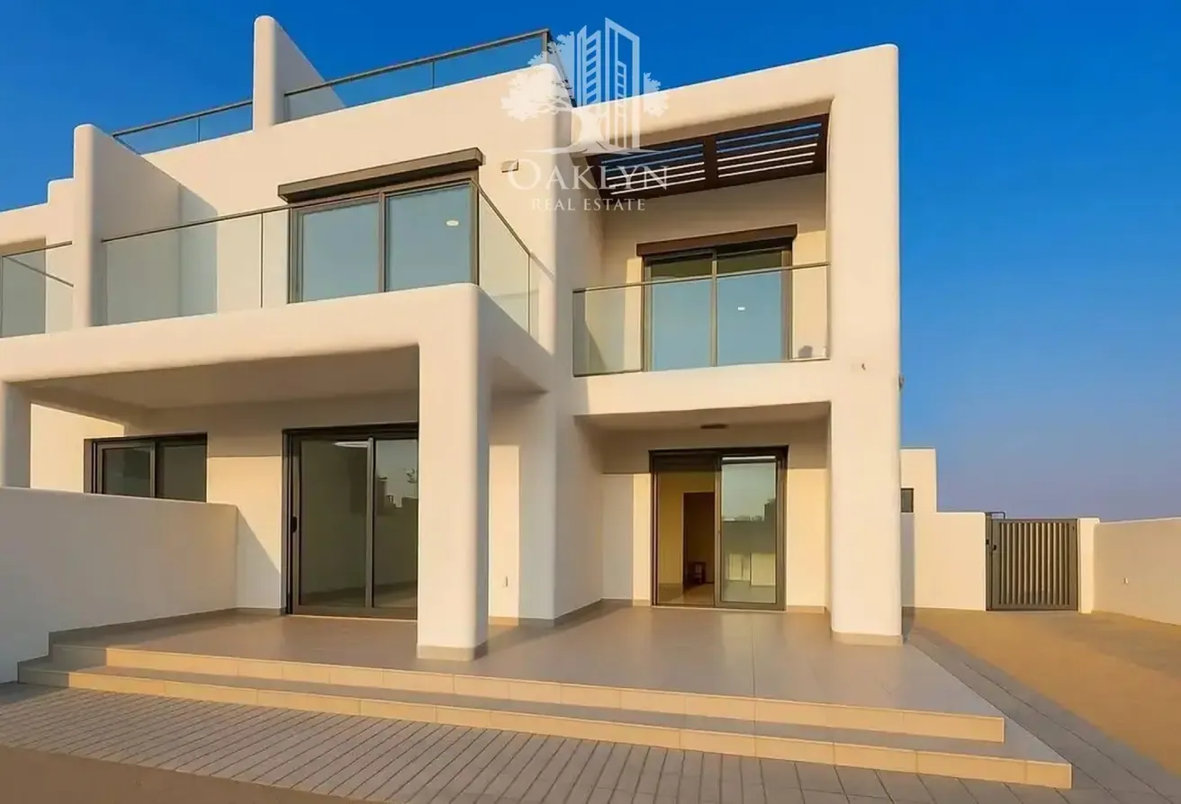 Lagoon View | Prime 5 BR Villa | Near Amenities