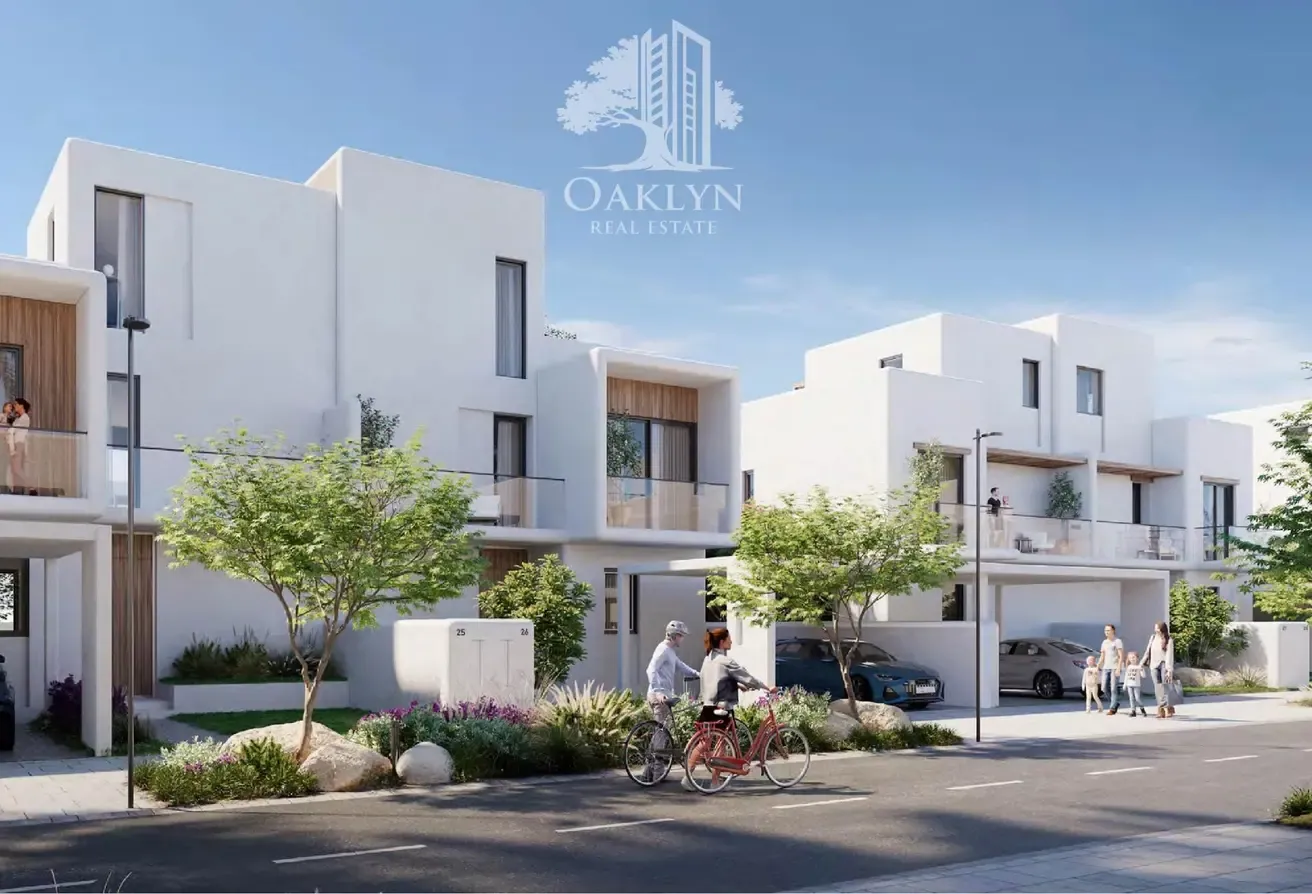 Lagoon View | Prime 5 BR Villa | Near Amenities