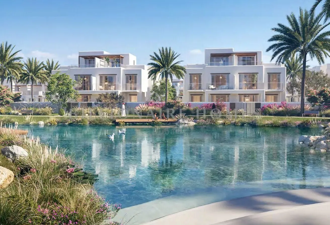 Prime Location | Big Plot | Lagoon facing