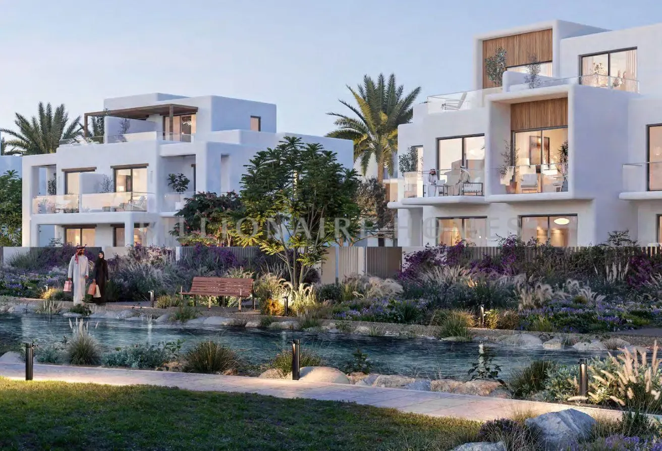 Prime Location | Big Plot | Lagoon facing