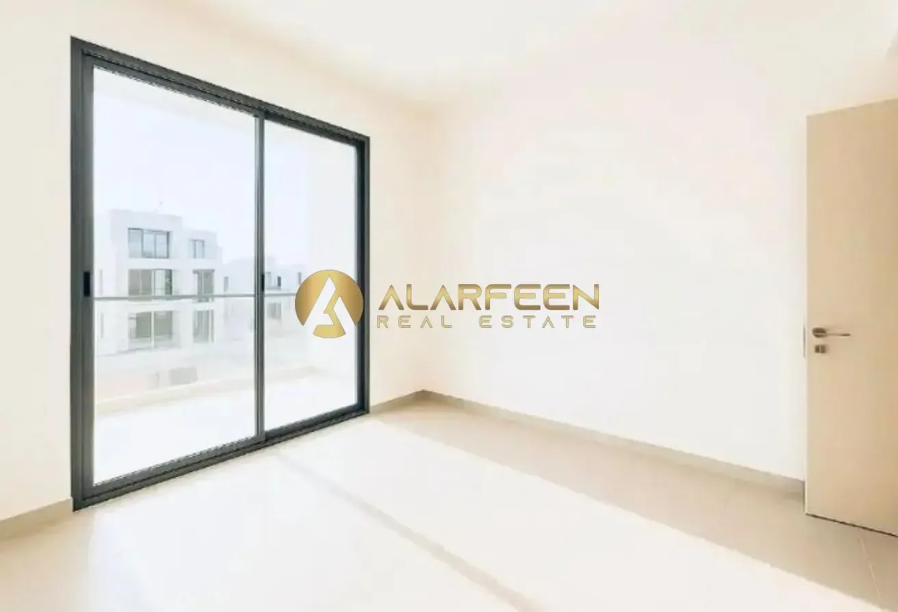 Waterfront 5BR | Genuine Resale | Negotiable
