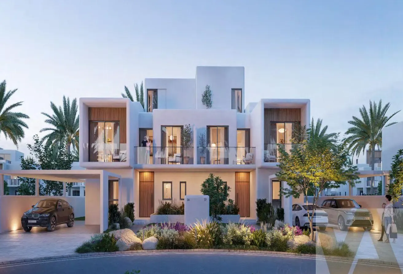 Directly On The Lagoon / Large Plot / Best Layout