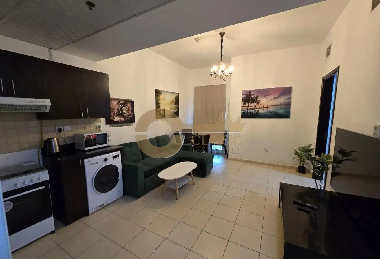 BRIGHT APARTMENT | PRIME SPOT | VACANT