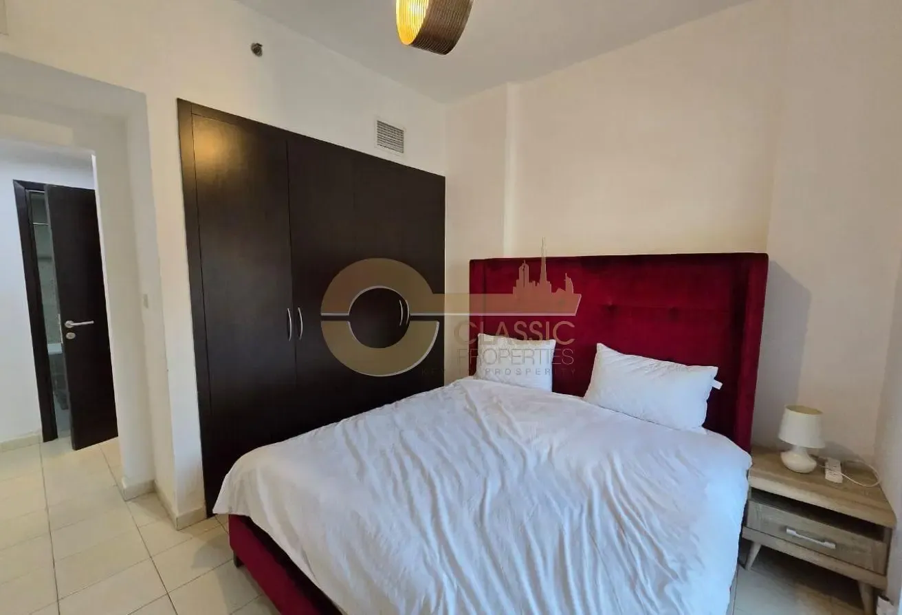 BRIGHT APARTMENT | PRIME SPOT | VACANT