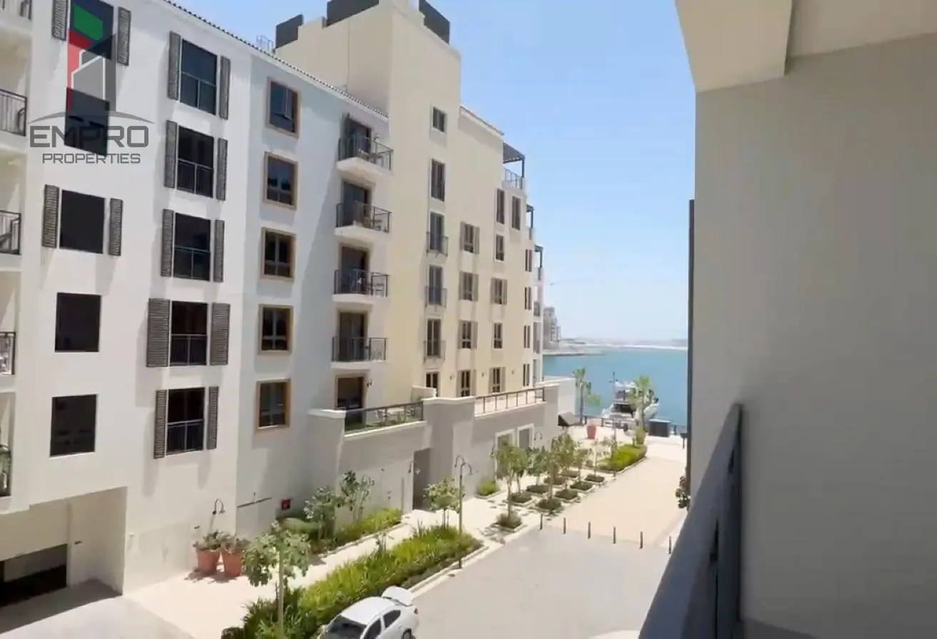Luxury 2-Bedroom Corner Unit | Canal View | Fully