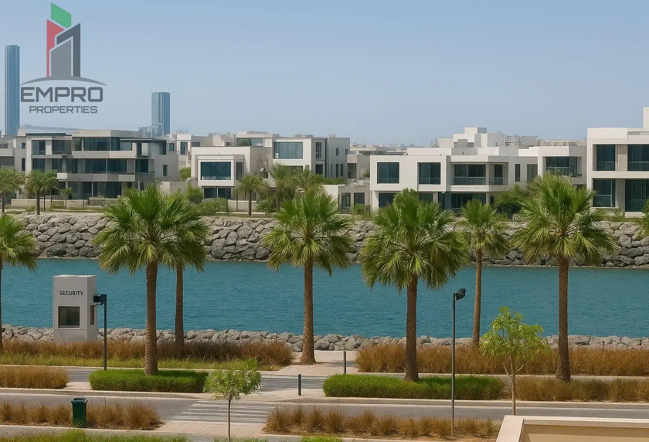 Luxury 2-Bedroom Corner Unit | Canal View | Fully