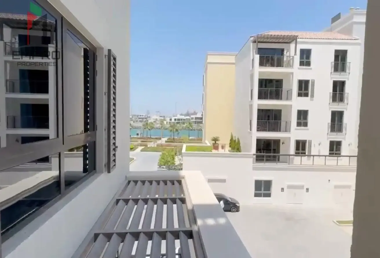 Luxury 2-Bedroom Corner Unit | Canal View | Fully