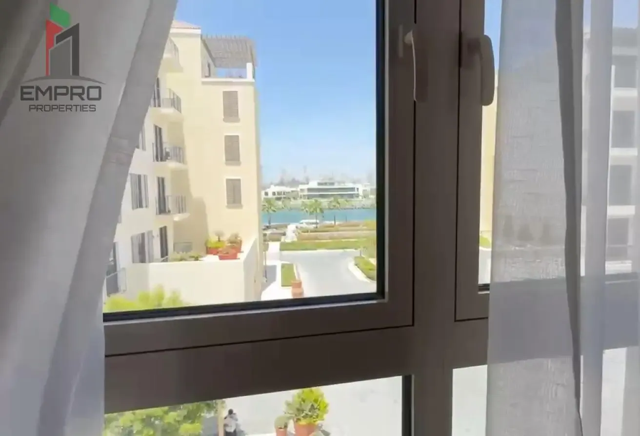Luxury 2-Bedroom Corner Unit | Canal View | Fully