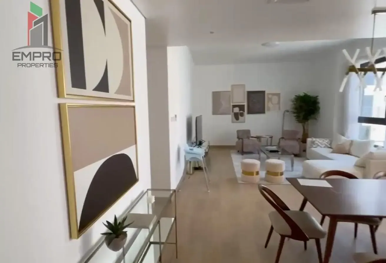 Luxury 2-Bedroom Corner Unit | Canal View | Fully