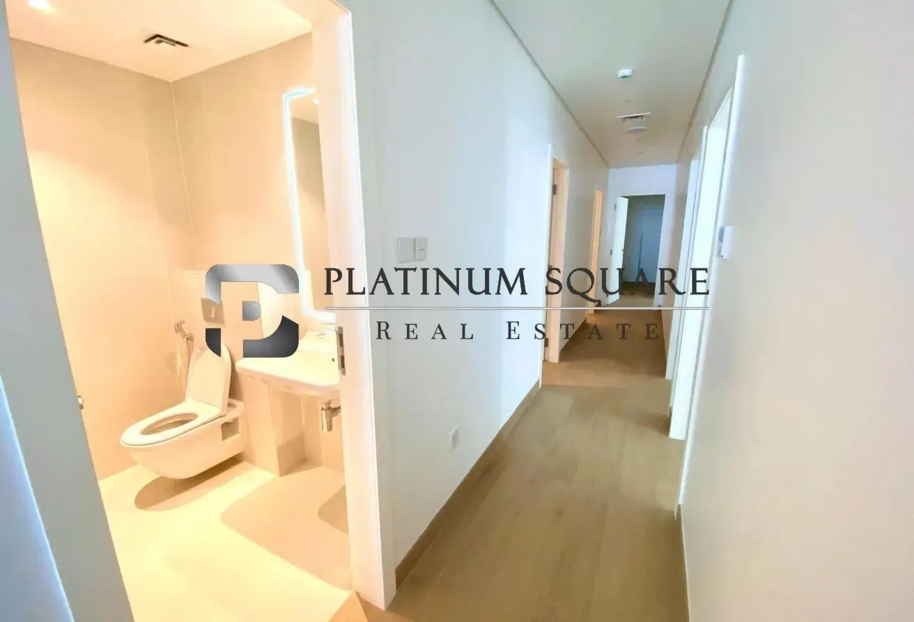3 BR+ Maid | Full Sea View | Exclusive | Vacant
