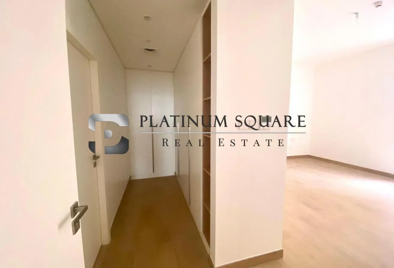 3 BR+ Maid | Full Sea View | Exclusive | Vacant