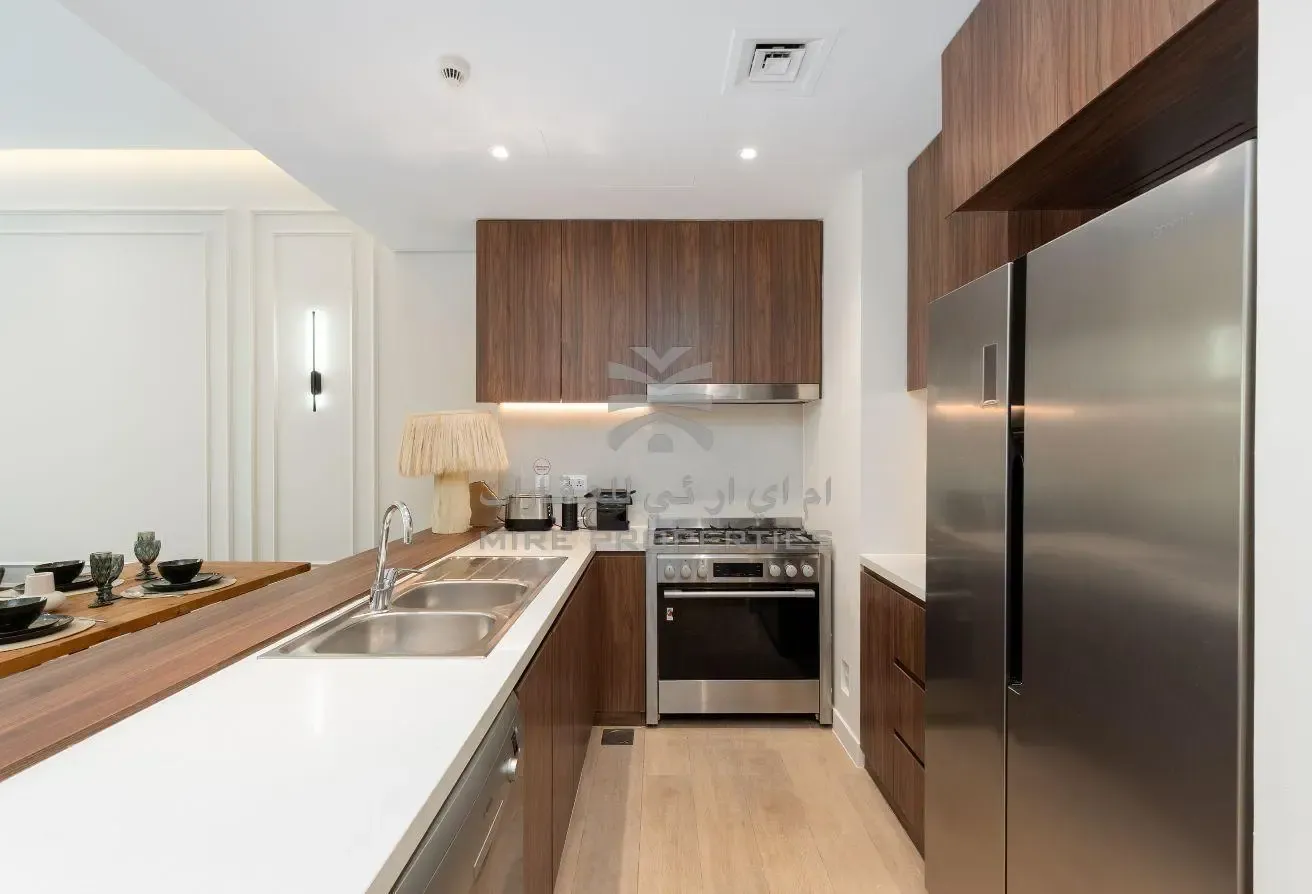 Vacant | Upgraded & Furnished 2BR | Premium Finish