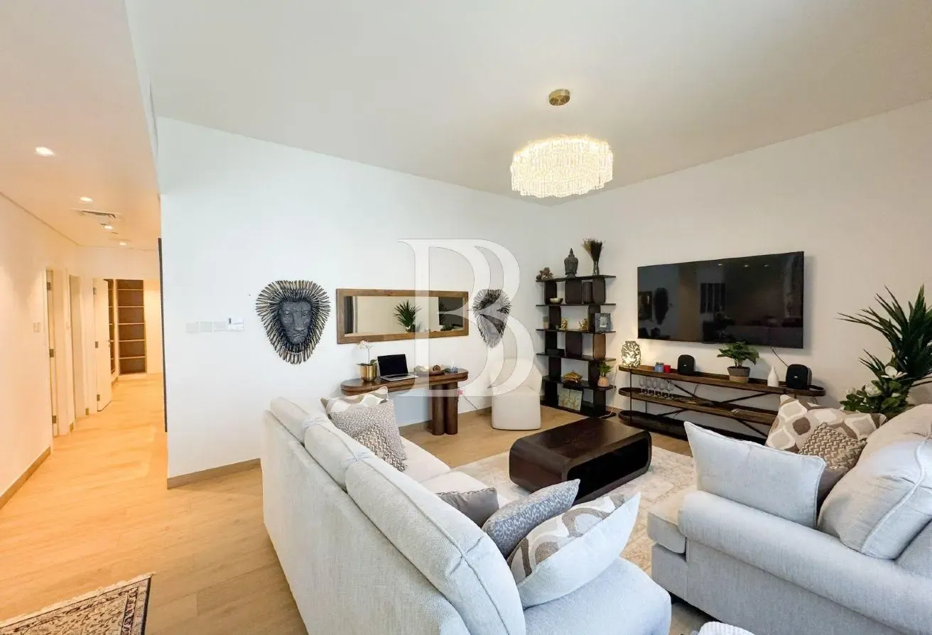 Ready to move | Waterfront community | Furnished