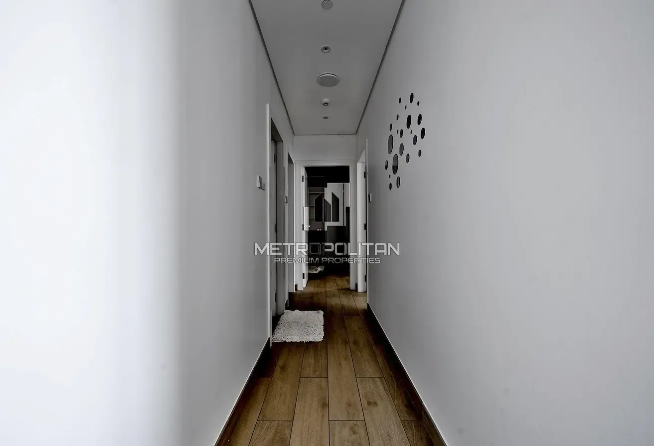 Luxury Living | Fully Furnished | Elegant