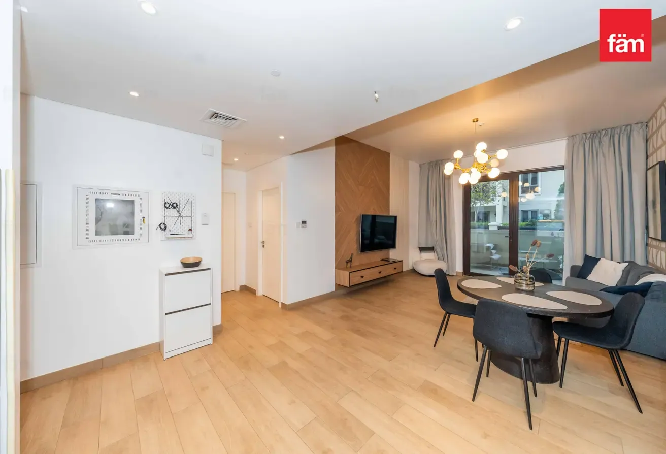 HighEnd Furnished | Vacant | Big Balcony