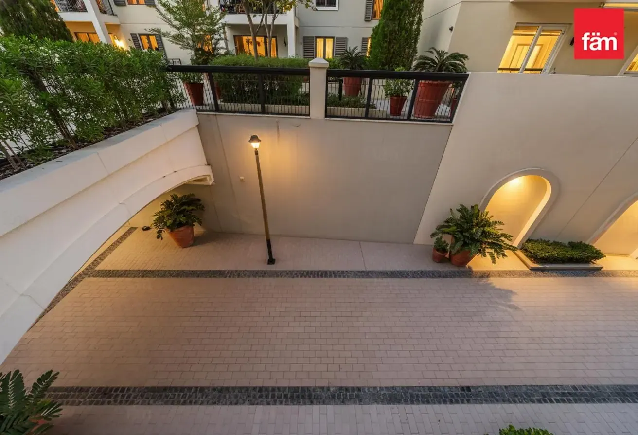 HighEnd Furnished | Vacant | Big Balcony