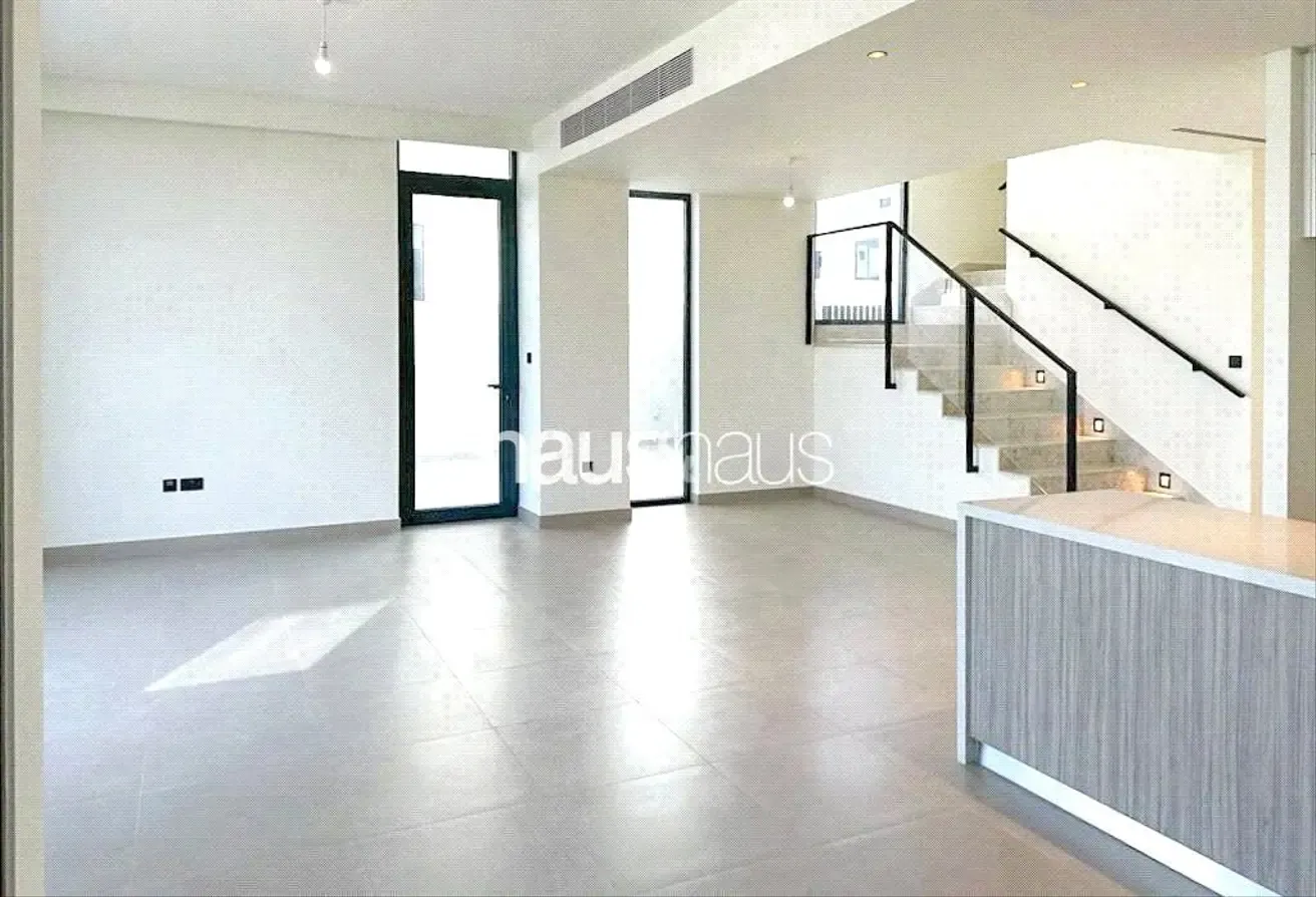 Available Now | Golf Course Community | Must See