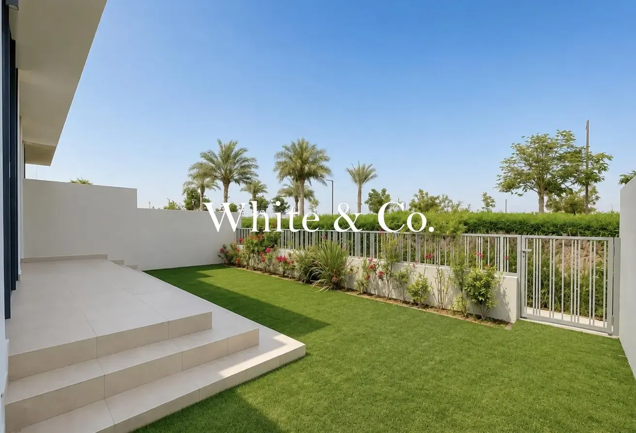 Camel Track | Roof Terrace | Vacant July