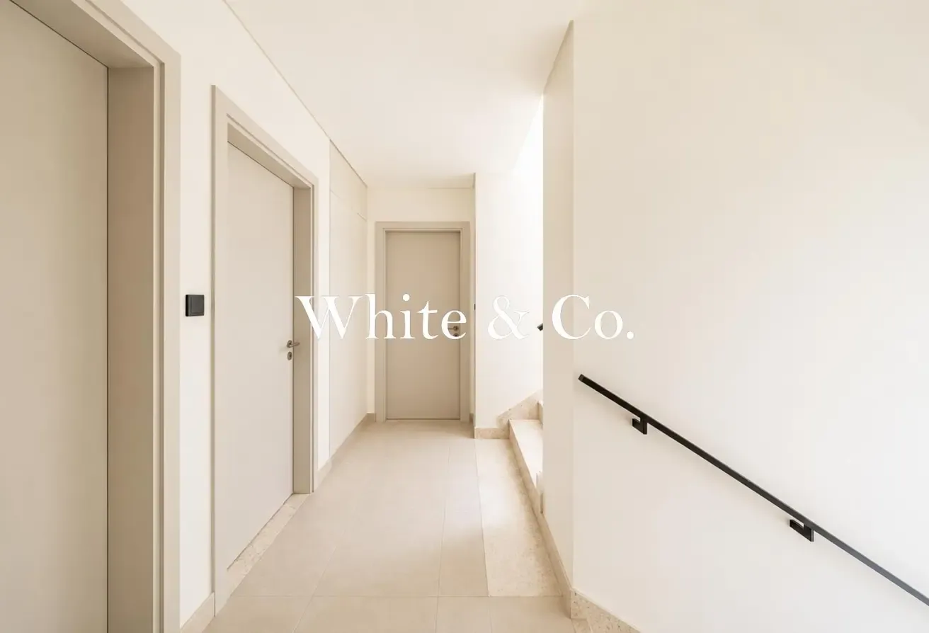 Camel Track | Roof Terrace | Vacant July