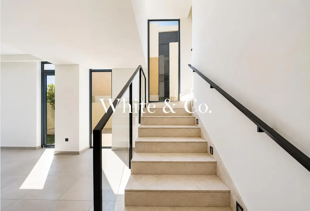 Camel Track | Roof Terrace | Vacant July