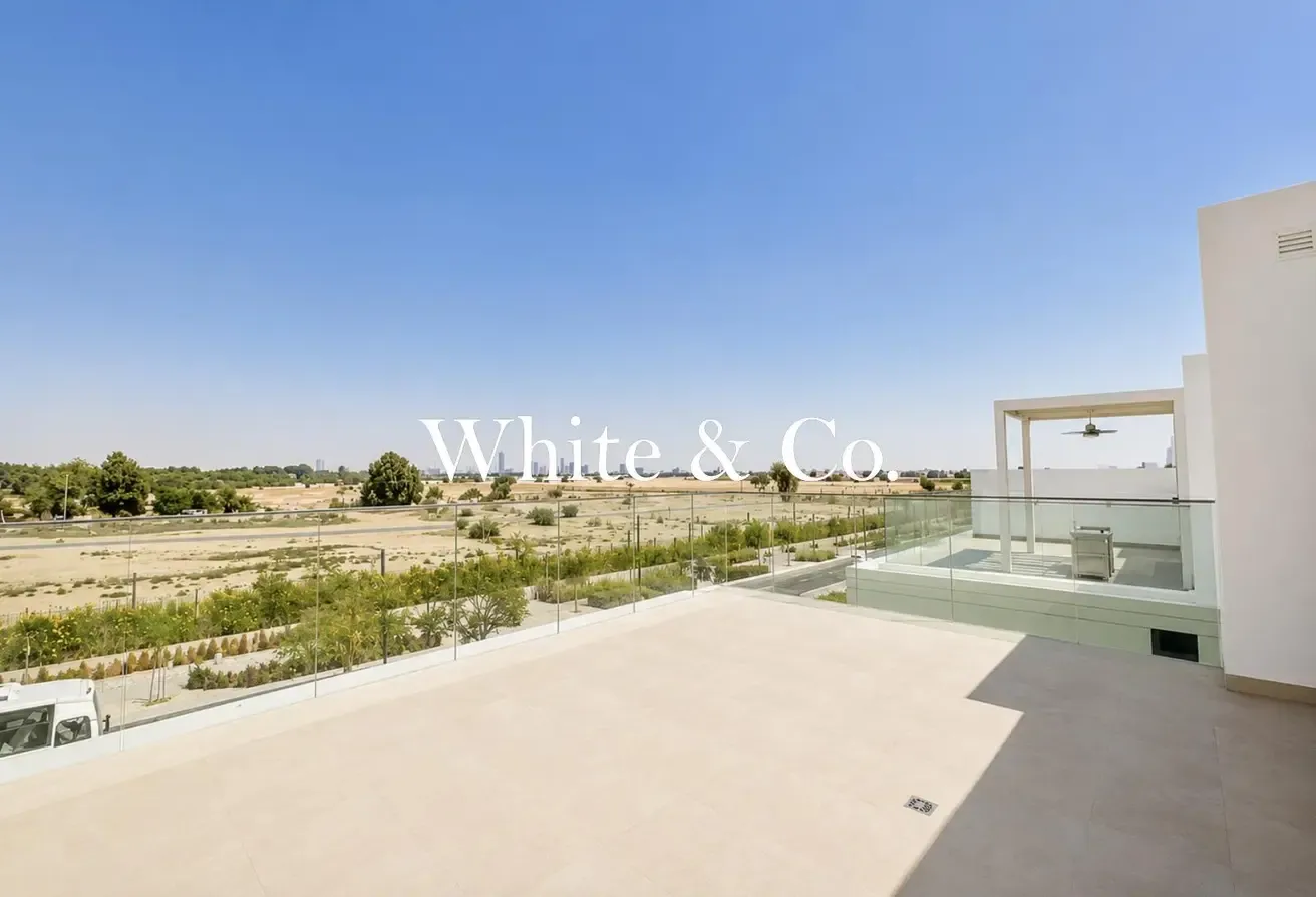 Camel Track | Roof Terrace | Vacant July