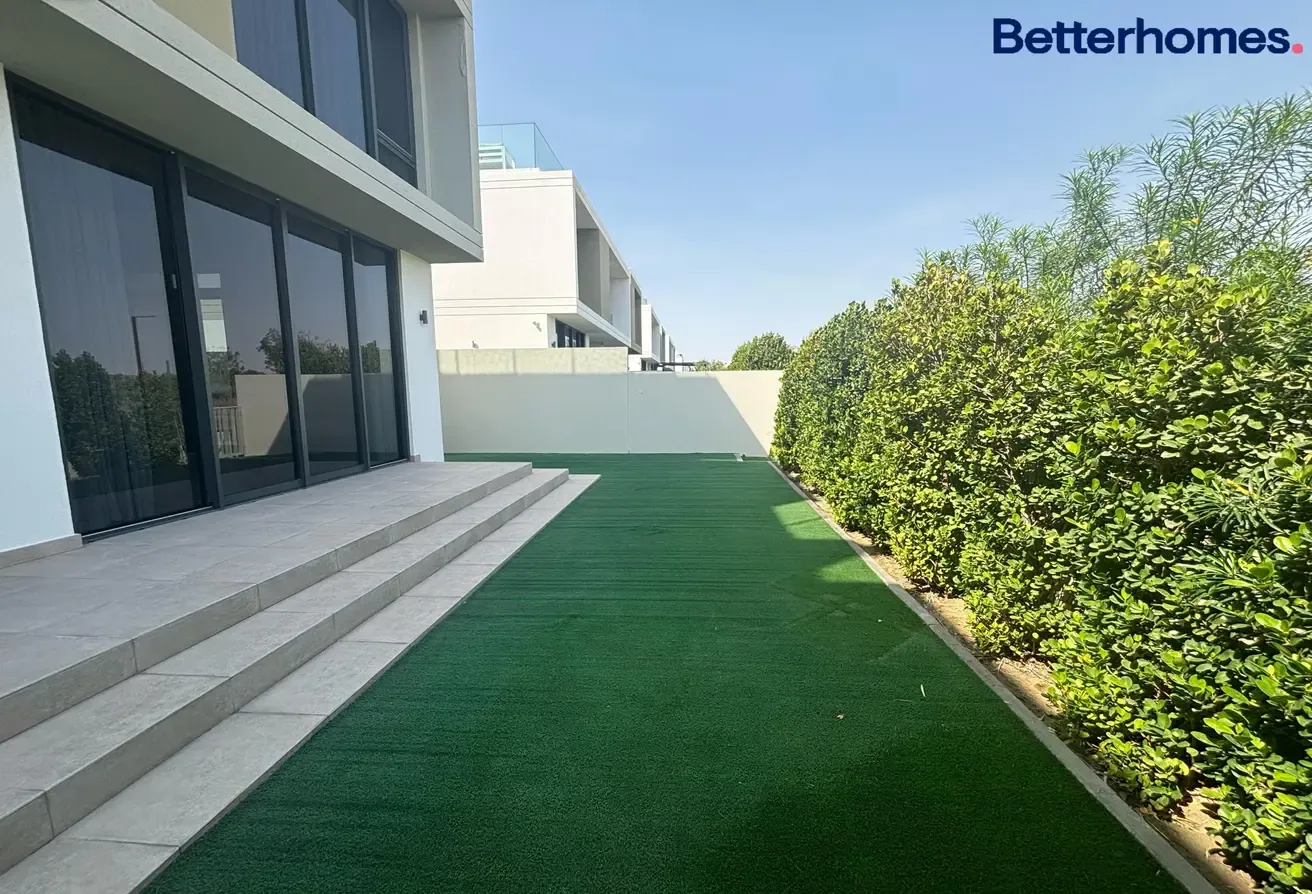 Premium Unit | Single Row | Vacant Now