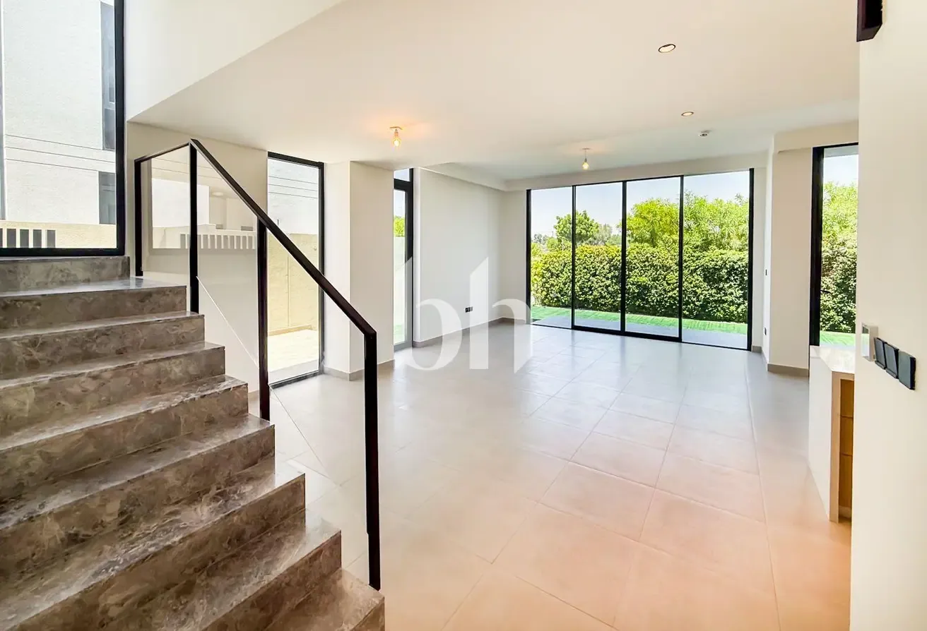 Premium Unit | Single Row | Vacant Now