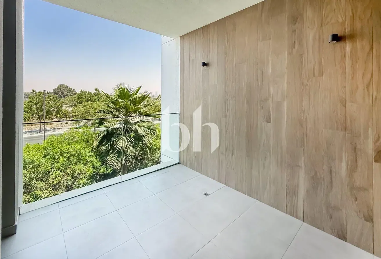 Premium Unit | Single Row | Vacant Now