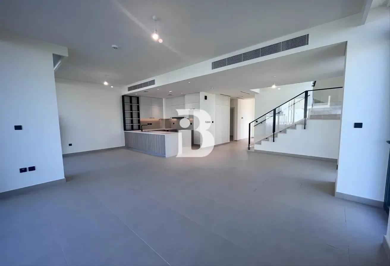 Single Row | Landscaped Garden | Prime Community