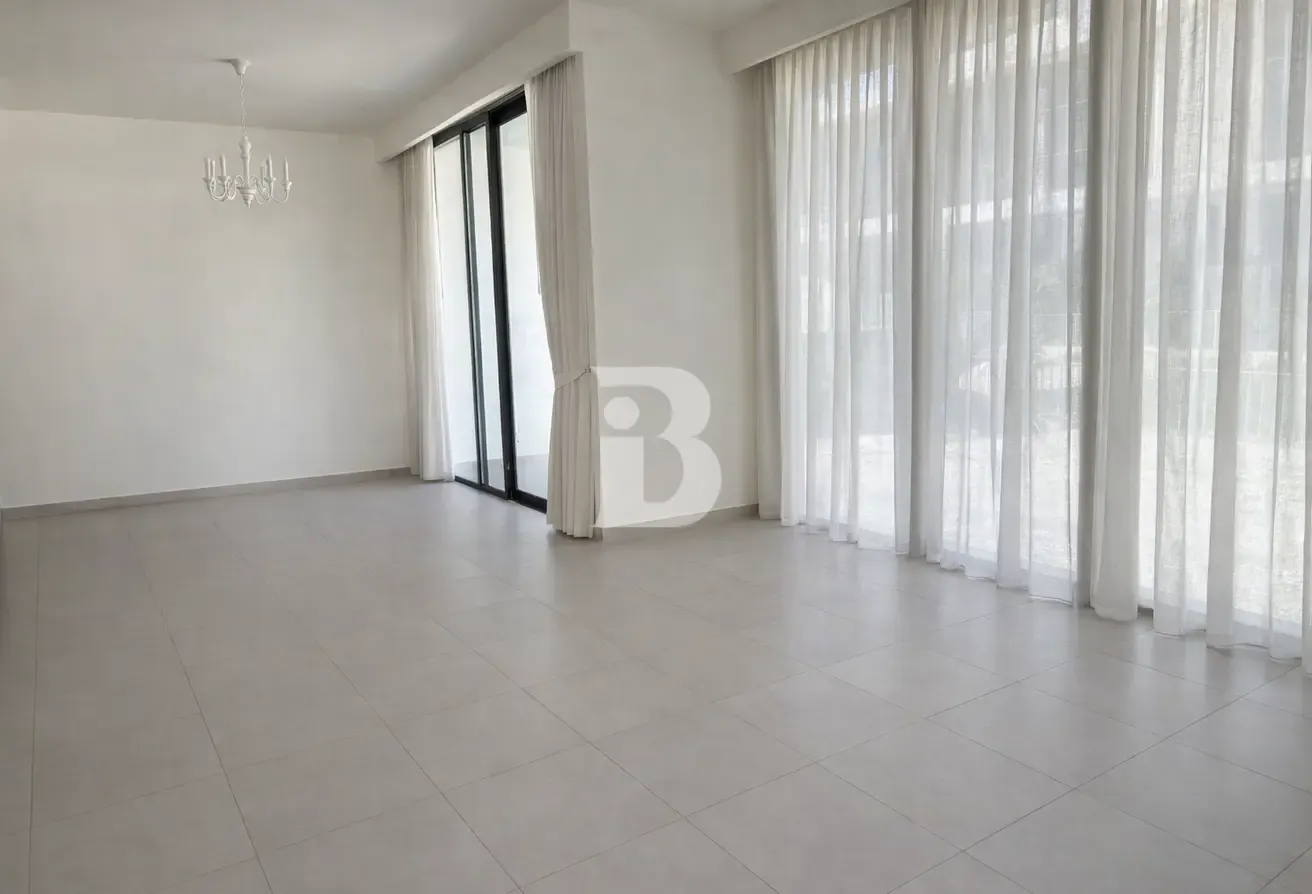 Single Row | Landscaped Garden | Prime Community