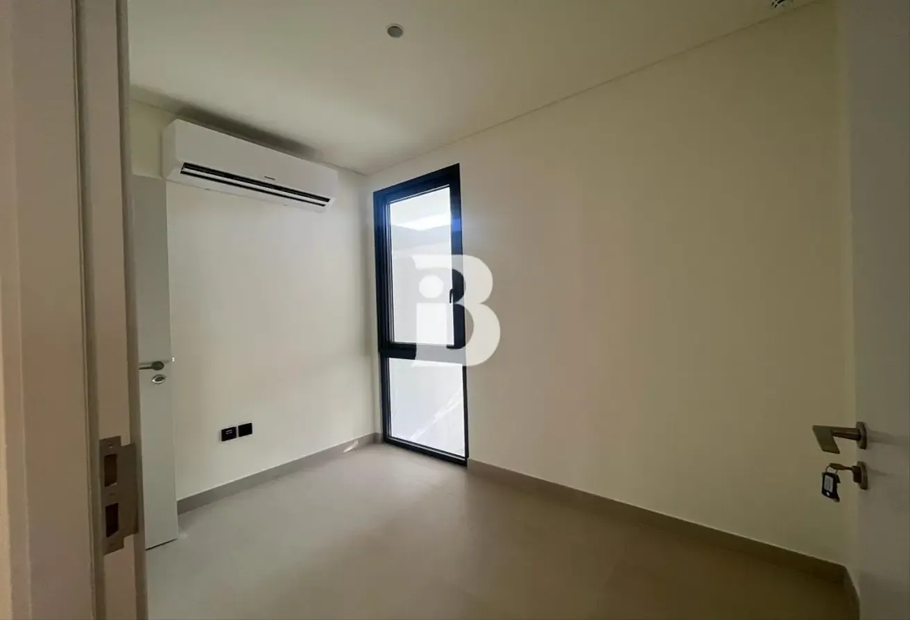 Single Row | Landscaped Garden | Prime Community
