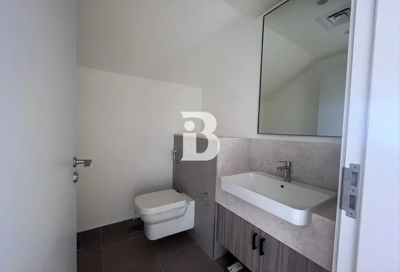 Single Row | Landscaped Garden | Prime Community