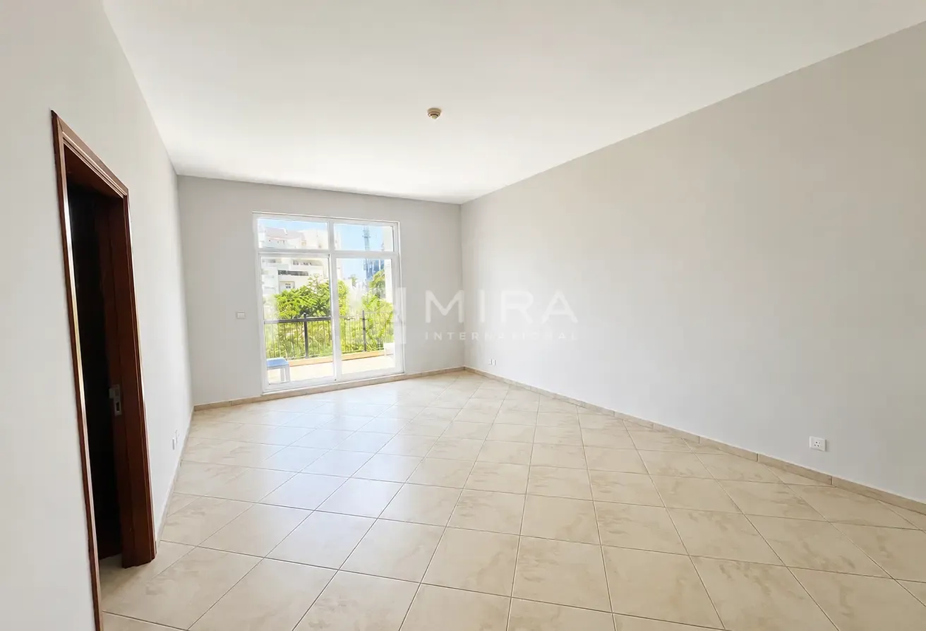 Brand New I Low Floor I Unfurnished